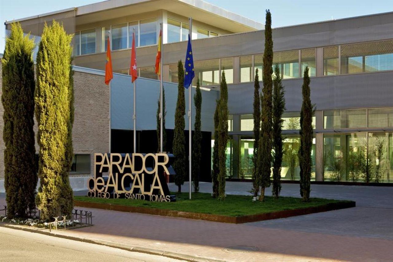Parador De Alcala De Henares Bagian luar foto